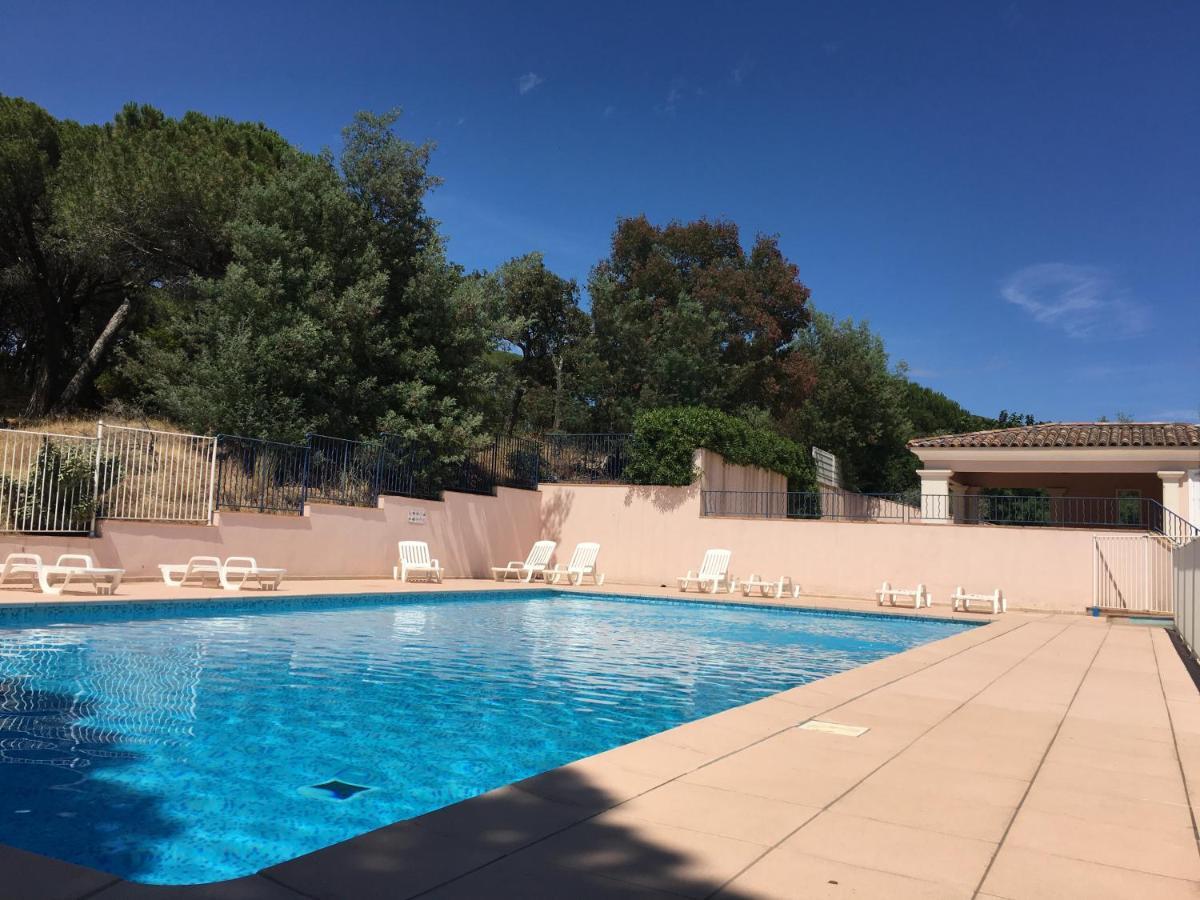 Sainte-Maxime - 3 Bedroom Apartment, Air Conditioned, Outdoor Terrace, Swimming Pool Экстерьер фото